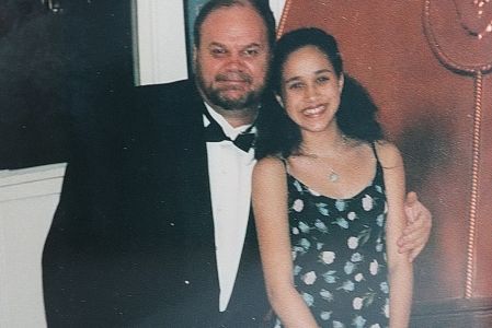 Meghan Markle habría intentado comunicarse con su padre tras la grave cirugía que lo llevó a cuidados intensivos. | Grosby