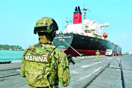 A fines de marzo de 2025, la Marina incautó 10 millones de huachicol fiscal en el puerto de Tampico, Tamaulipas.