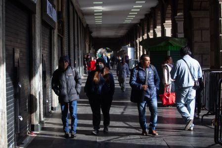 Protección Civil pidió a la población abrigarse con al menos tres capas de ropa