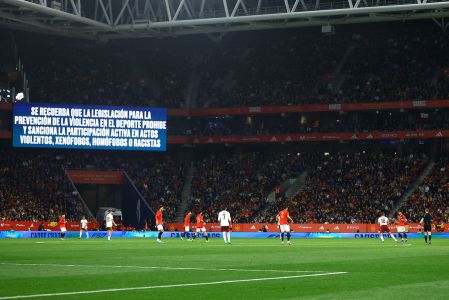 Duras críticas por cánticos en España; Lamine Yamal los tilda de ignorantes