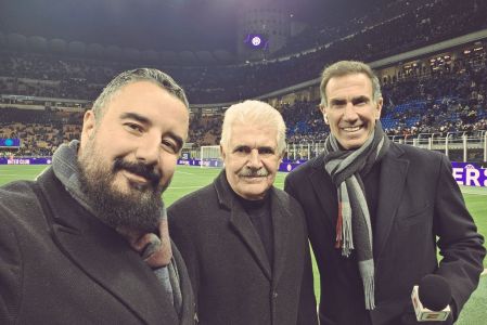 Álvaro Morales, siempre aprendiendo de las mentes brillantes del futbol.