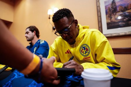 Cristian Borja sufrió un golpe previo al viaje a Torreón, pero viajó con el grupo con la esperanza de estar en buena scondiciones en la Concachampions, contra Nashville.