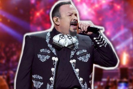 El cantante fue invitado al concierto de Peso Pluma