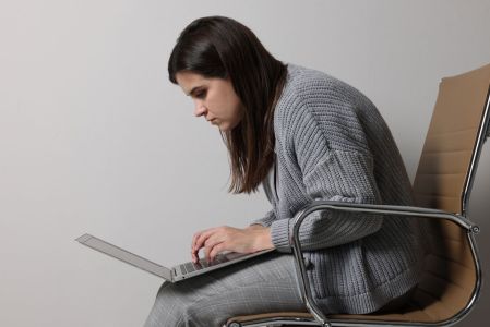 ¿Por qué les sale joroba a algunas personas? Aguas con el cortisol