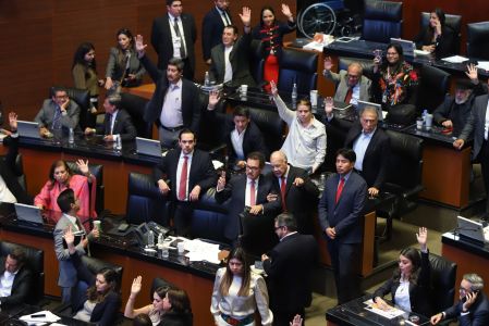 El líder parlamentario opositor cuestionó además la insuficiencia de las medidas de la primera reforma.