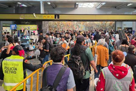 Paro de trabajadores del Metro afecta servicio