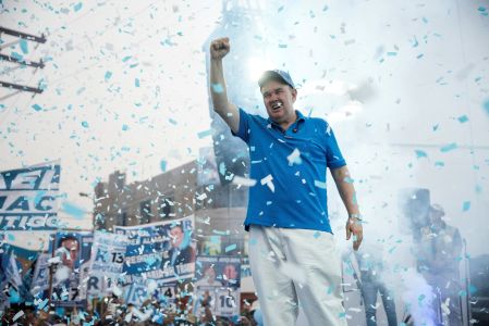 López Aliaga exige repetir elecciones mientras avanza el conteo de votos.