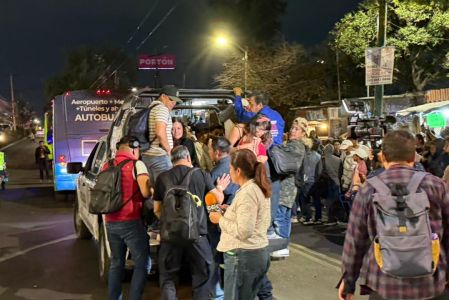 A las 19:21 el Metro informó que aún se trabaja para restablecer el servicio, además de insistir que la falla fue externa al ST