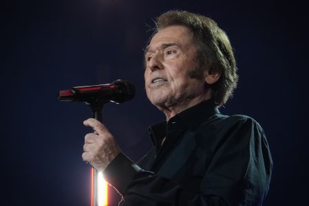 Esta noche comenzó la gira Raphaelísimo en el Auditorio Nacional