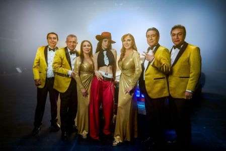 Belinda y Los Ángeles Azules lanzan video de “Por Ella”, canción del Mundial 2026