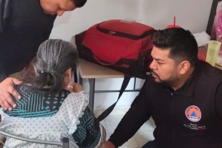 Una abuelita de 70 años fue rescatada en estado de abandono en la colonia Fuentes de Aragón, Ecatepec.