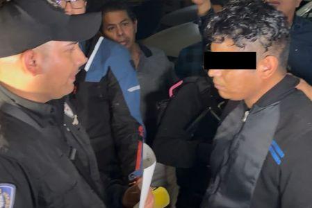 Los padres de Juan denunciaron no ha podido ver a su hijo, también dijo que se enteraron de la detención por un familiar