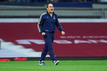 André Jardine revienta a influencers y youtubers