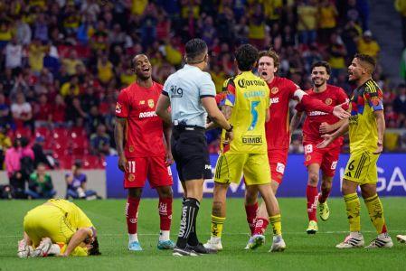 Helinho perdió la cabeza al final del partido de América vs. Toluca; afronta una potencial suspensión de varios partidos.