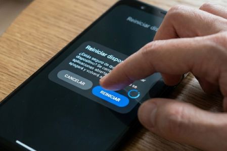 Reiniciar el celular semanalmente.