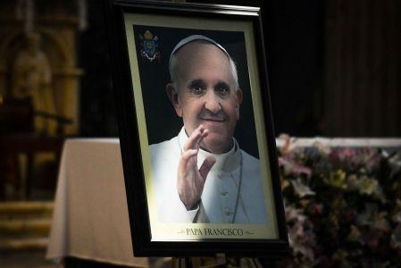 El primer Papa latinoamericano que siempre pidió a la feligresía "recen por mí", sumó hasta diciembre del 2024, 47 viajes apostólicos y visitó 66 países en los 5 continentes.