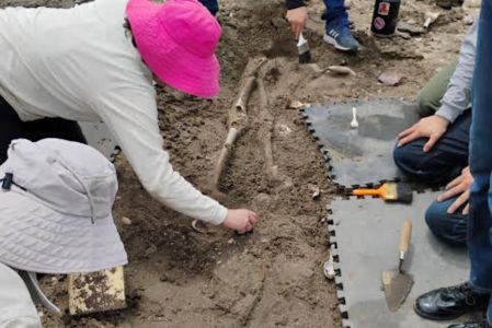 INAH Halla entierro prehispánico milenario en El Conchalito, La Paz