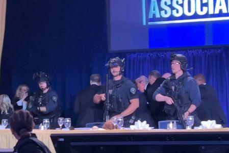 Se escuchan fuertes estallidos durante cena de prensa en la que estaba Trump