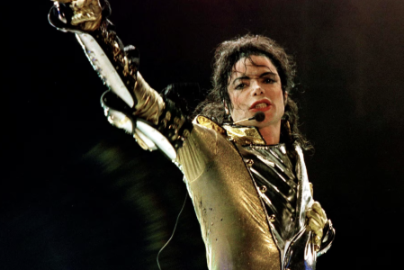 Michael Jackson también sorprendió con sus coreografías