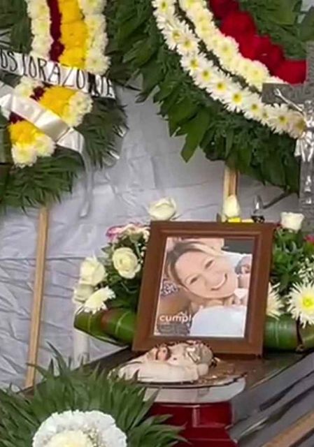 Imagen del ataúd y foto de Margarita Ceceña, víctima de feminicidio. 