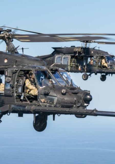 Helicópteros y unidades especiales participaron en la operación diurna, considerada una de las más arriesgadas en el marco del conflicto actual.