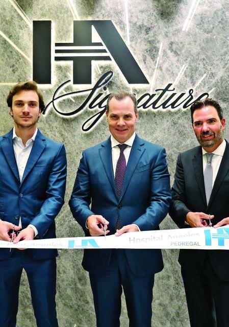 En la inauguración de Angeles Signature: Jesús Ruíz López, director general de Hospital Angeles Health System; Olegario Vázquez Garza; Olegario Vázquez Aldir, presidente de Grupo Vazol; Camilo Pérez Aldir, director regional de Operaciones Zona Metropolitana; y José Luis Pohls Arroyuelo, director de Hospital Angeles Pedregal.