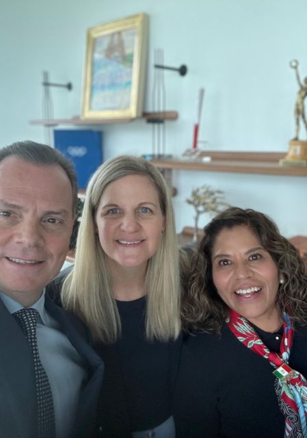 Olegario Vázquez Aldir, presidente de la Academia Olímpica, Kirsty Coventry, primera mujer presidenta del Comité Olímpico Internacional, María José Alcalá, presidenta del Comité Olímpico Mexicano y Mario de la Torre, secretario general de la Academia Olímpica.
