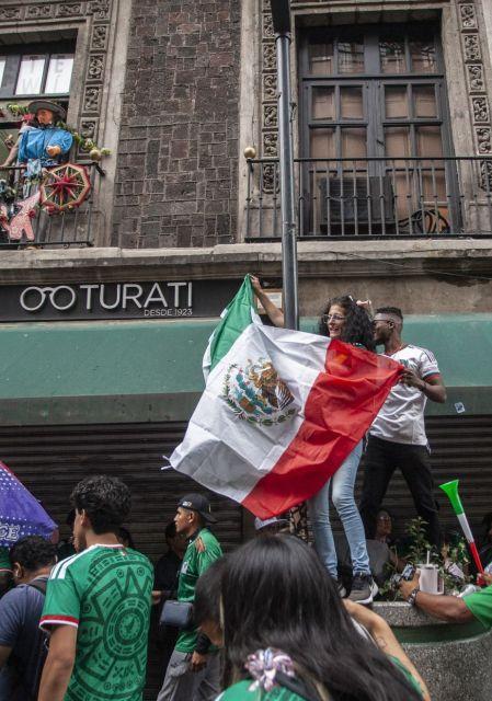 A pesar del aumento de precios, los establecimientos y los puestos en vía pública, lucían al cien por ciento