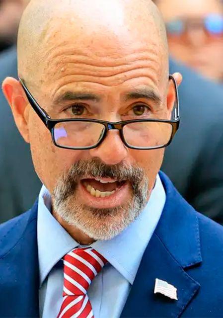 El director de la DEA, Terrence Cole