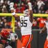 Myles Garrett capturó a Joe Burrow.