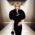 Kelly Osbourne causa revuelo por su cambio físico en desfile de Louis Vuitton