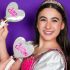 Lara Campos presenta su propio lightstick