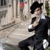 John Galliano sorprendió al cancelar su exposición en el MET para 2027.