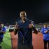 Joel Huiqui con la medalla de campeón tras conquistar la décima estrella con Cruz Azul