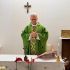 • El papa León XIV celebra misa en el hospital Gemelli tras su operación pulmonar, mientras se evalúa su viaje a Sudamérica.