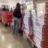 Carritos llenos de Roscas de Reyes en Costco desatan críticas en redes por el acaparamiento previo al Día de Reyes.
