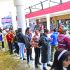 TOLUCA, ESTADO DE MÉXICO, 11FEBRERO2026.-  Largas filas se registran en el punto de vacunación instalado en la Concha Acústica en los Portales de Toluca, la mayoría de la gente está buscando vacunarse contra el Sarampión, este punto funcionará toda la semana hasta el 15 de febrero. FOTO: CRISANTA ESPINOSA AGUILAR/CUARTOSCURO.COM