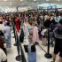 El Congreso de Estados Unidos sigue sin acuerdo para resolver la crisis en aeropuertos; usuarios terminan afectados.