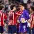 Chivas lidera el Clausura 2026, pero podría perder piezas clave en la Liguilla sin posibilidad de reforzarse tras la negativa de FIFA.