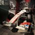 El primer Sauber con el que debutó Checo Pérez en la F1 está en exhibición.