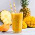Licuado de papaya, piña y mango
