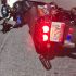 Motocicleta volcada con placas del Estado de México sobre carretera Pachuca–Ciudad Sahagún, tras accidente en Mineral de la Reforma.