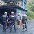 Bomberos de Cundinamarca inspeccionan la entrada de la mina P3 Carbonera Los Pinos tras la explosión en Sutatausa, Colombia, el 4 de mayo de 2026.
