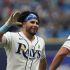 Jonathan Aranda suma siete hits en dos juegos y mantiene encendido su bat con los Rays.