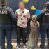 Al momento de la inspección preventiva, el individuo mostró una actitud agresiva hacia los oficiales, por lo que fue sometido y detenido conforme a los protocolos de actuación.