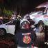Al arribar al sitio, los cuerpos de auxilio informaron que un tractocamión impactó a un automóvil Honda color blanco, proyectándolo fuera de la carpeta asfáltica.