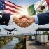 Representación del acuerdo entre Chihuahua y Texas con vigilancia fronteriza, drones, cámaras y camiones de carga en la frontera