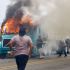 Una manifestación de maestros de la CNTE en Mitla, Oaxaca, deriva en actos violentos y enfrentamientos con la policía municipal