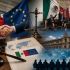 Banderas de México y la Unión Europea, símbolo de justicia, acuerdo bilateral y debate legislativo sobre Tribunal Especial en la Cámara de Diputados.