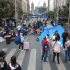 Lonas y casas de campaña ocupan las calles y banquetas en 20 de Noviembre.